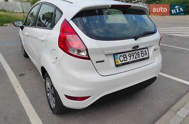 Хэтчбек Ford Fiesta 2013 в 