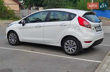 Хэтчбек Ford Fiesta 2013 в 