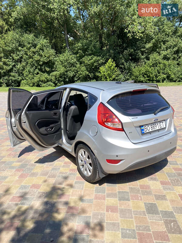 Хэтчбек Ford Fiesta 2011 в Тернополе фото 5 Хэтчбек Ford Fiesta 2011 в Тернополе