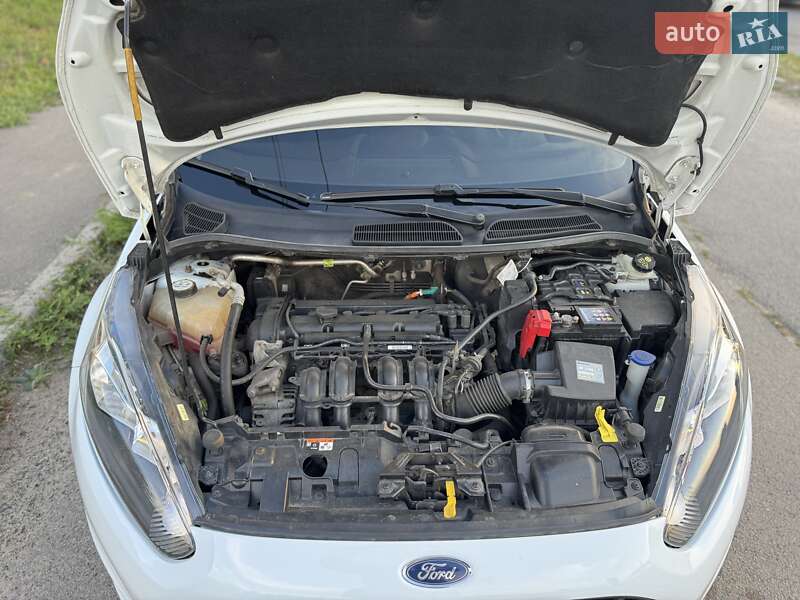 Хэтчбек Ford Fiesta 2016 в Харькове