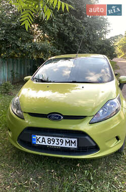Хэтчбек Ford Fiesta 2012 в Киеве