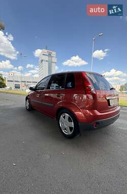 Хэтчбек Ford Fiesta 2008 в 