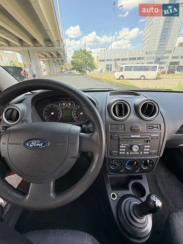 Хэтчбек Ford Fiesta 2008 в Киеве фото 17 Хэтчбек Ford Fiesta 2008 в Киеве