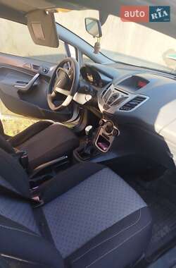 Хэтчбек Ford Fiesta 2009 в Ужгороде
