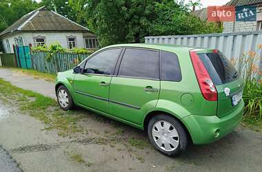Хэтчбек Ford Fiesta 2007 в 