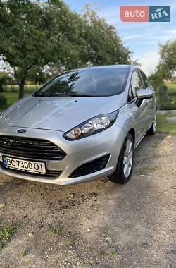 Хэтчбек Ford Fiesta 2018 в 
