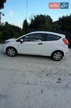 Хэтчбек Ford Fiesta 2010 в 