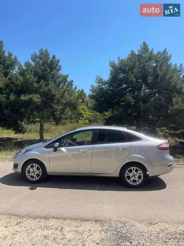 Седан Ford Fiesta 2014 в Одессе