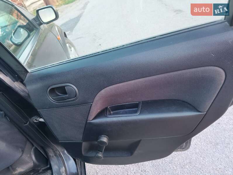 Седан Ford Fiesta 2008 в Виннице