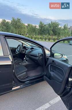 Седан Ford Fiesta 2017 в Хмельнике