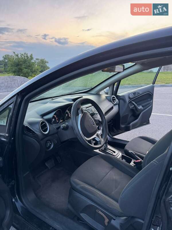 Седан Ford Fiesta 2017 в Хмільнику