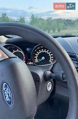 Седан Ford Fiesta 2017 в 