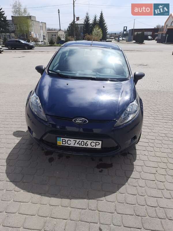 Хэтчбек Ford Fiesta 2012 в Самборе