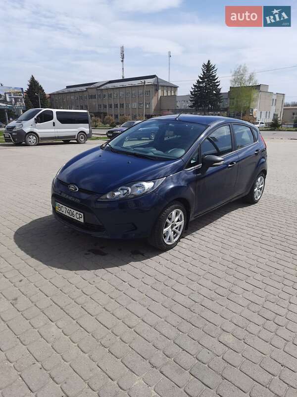 Хэтчбек Ford Fiesta 2012 в Самборе