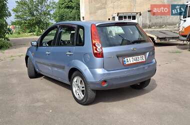 Хетчбек Ford Fiesta 2006 в 