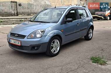 Хетчбек Ford Fiesta 2006 в 