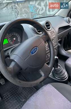 Хэтчбек Ford Fiesta 2007 в 