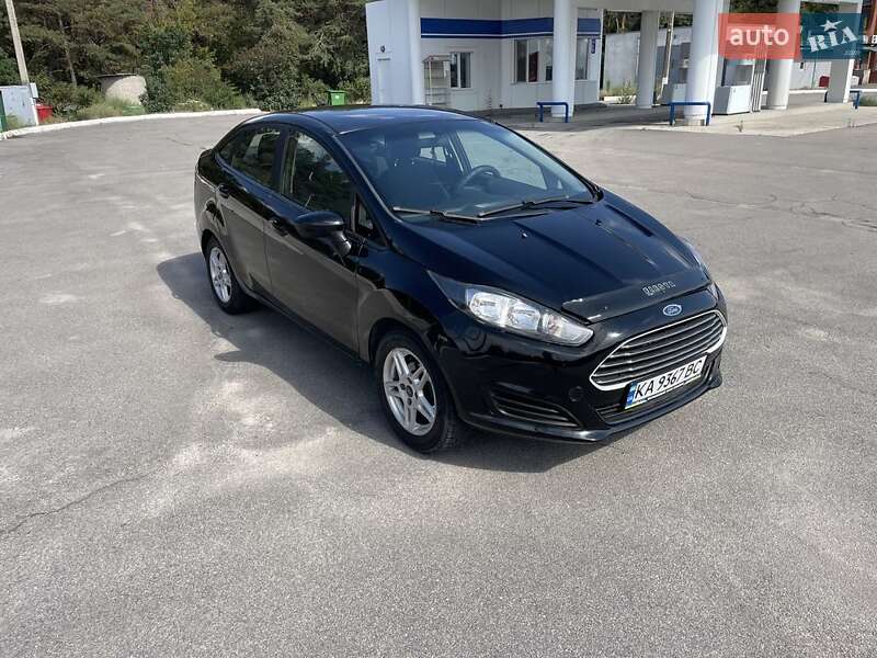 Седан Ford Fiesta 2018 в Каменском