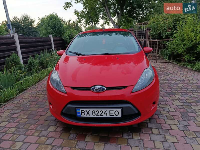 Хэтчбек Ford Fiesta 2010 в Хмельницком