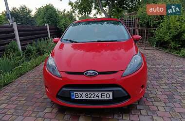 Хэтчбек Ford Fiesta 2010 в 