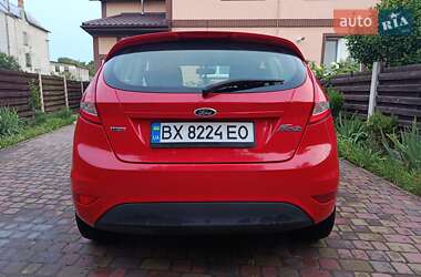 Хэтчбек Ford Fiesta 2010 в 
