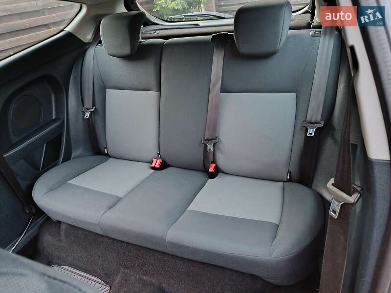 Хэтчбек Ford Fiesta 2010 в Хмельницком