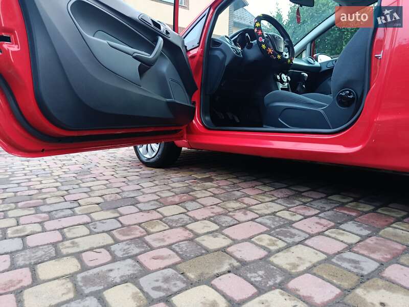 Хэтчбек Ford Fiesta 2010 в Хмельницком
