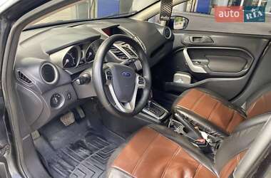 Седан Ford Fiesta 2011 в 