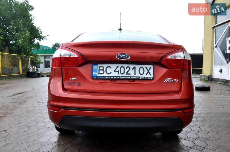 Седан Ford Fiesta 2018 в Львові