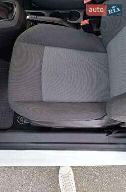 Хэтчбек Ford Fiesta 2013 в 