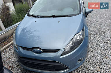 Хэтчбек Ford Fiesta 2008 в 