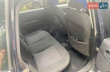 Хэтчбек Ford Fiesta 2006 в 