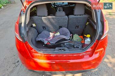 Хэтчбек Ford Fiesta 2013 в 