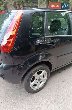 Хэтчбек Ford Fiesta 2008 в 