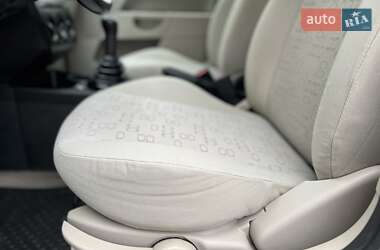 Хэтчбек Ford Fiesta 2002 в 