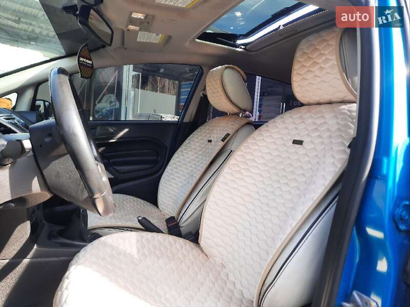 Седан Ford Fiesta 2011 в Коломиї