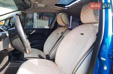 Седан Ford Fiesta 2011 в 