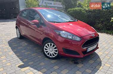 Хэтчбек Ford Fiesta 2016 в 