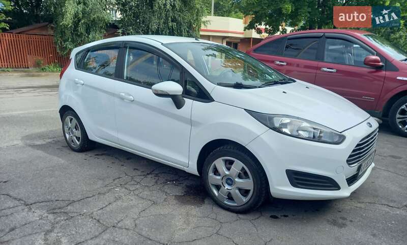 Хэтчбек Ford Fiesta 2013 в Броварах