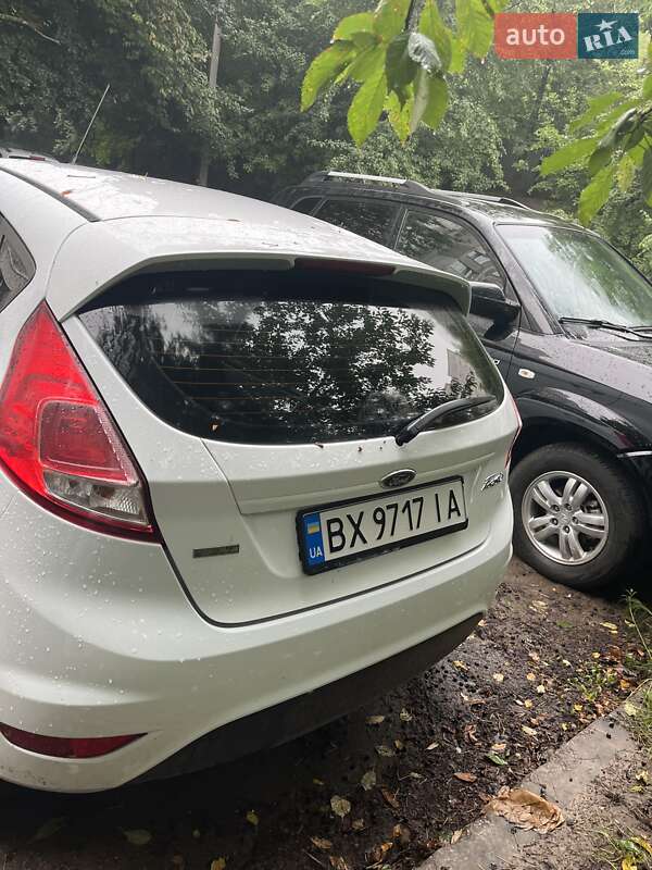 Хэтчбек Ford Fiesta 2013 в Хмельницком