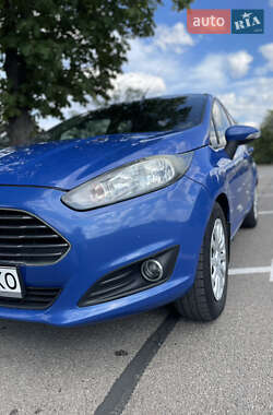 Хэтчбек Ford Fiesta 2013 в 