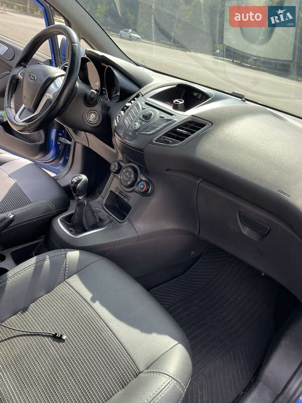 Хэтчбек Ford Fiesta 2013 в Днепре фото 16 Хэтчбек Ford Fiesta 2013 в Днепре