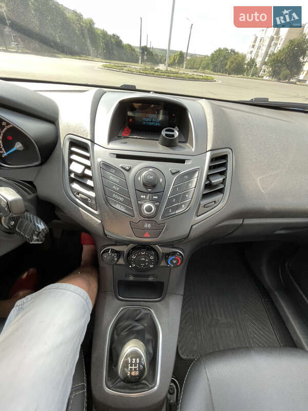 Хэтчбек Ford Fiesta 2013 в Днепре фото 26 Хэтчбек Ford Fiesta 2013 в Днепре