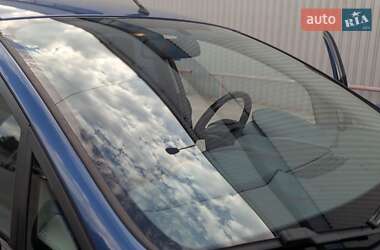 Хетчбек Ford Fiesta 2010 в 