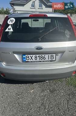 Хэтчбек Ford Fiesta 2007 в 