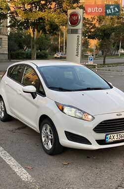 Хэтчбек Ford Fiesta 2018 в 