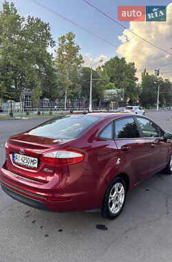 Седан Ford Fiesta 2016 в 