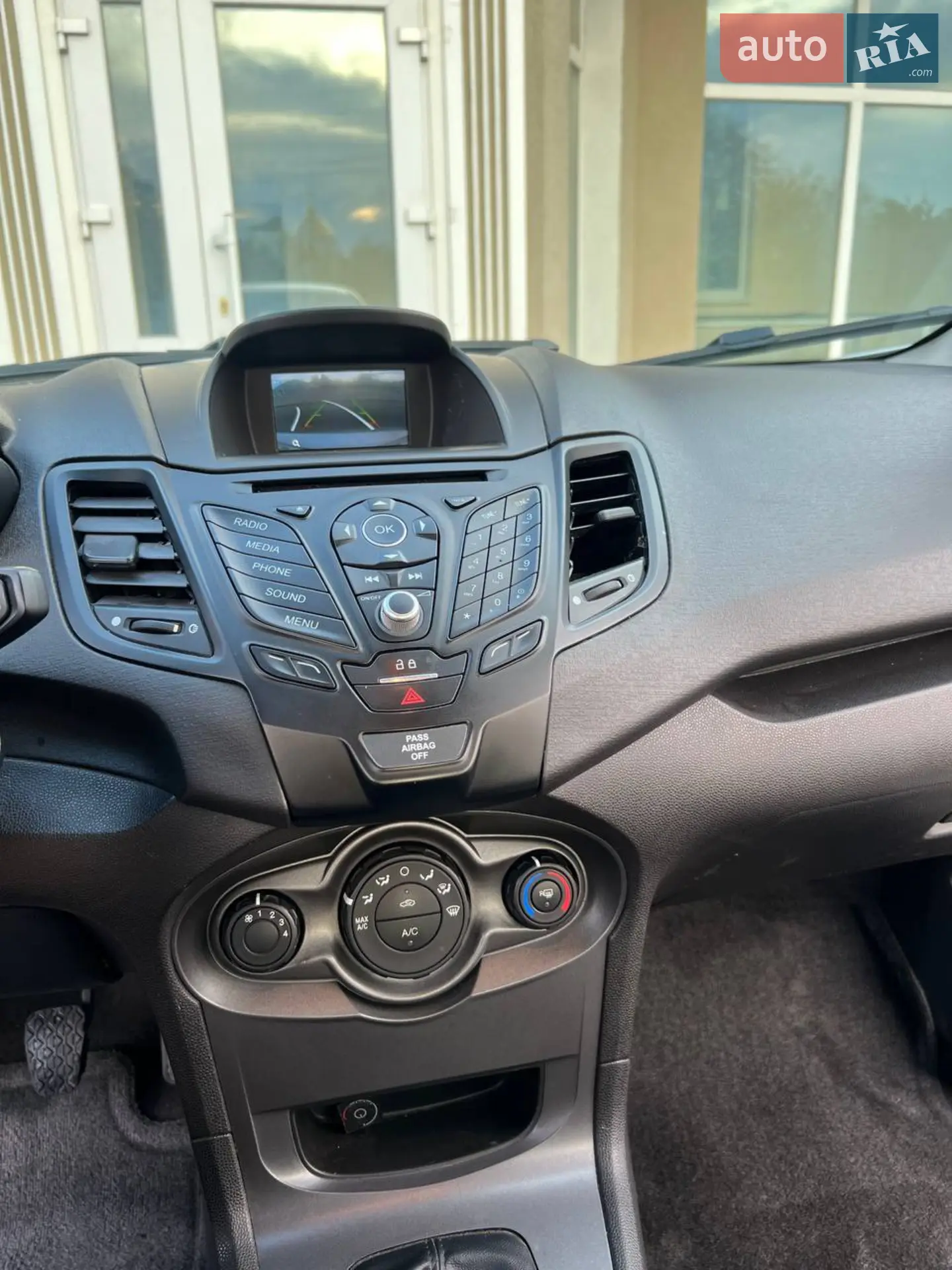 2019 Ford Fiesta - мініатюра 24
