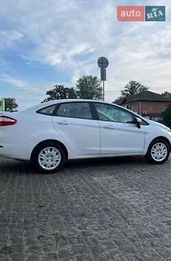 Седан Ford Fiesta 2019 в Ахтырке