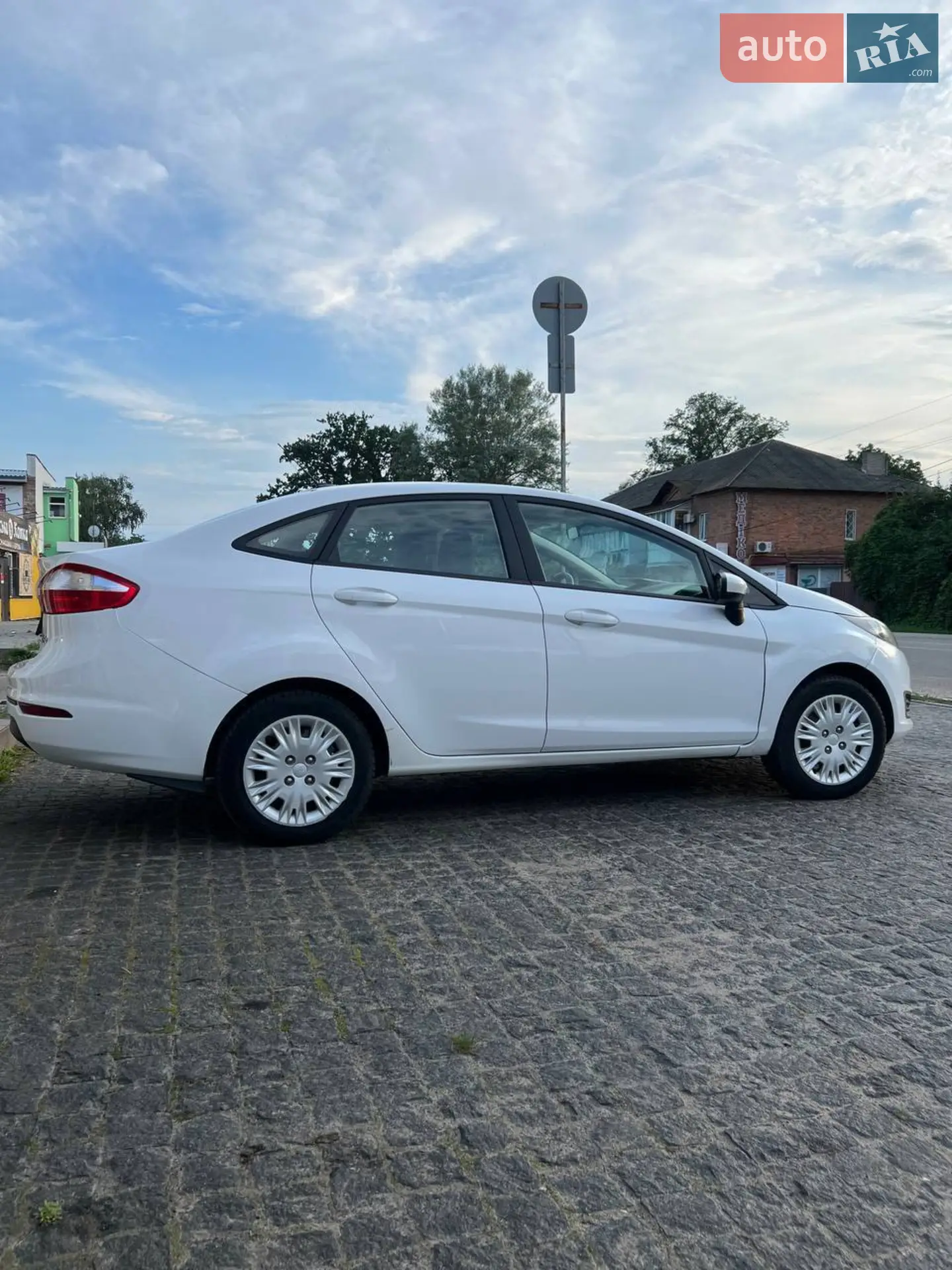 2019 Ford Fiesta - мініатюра 14